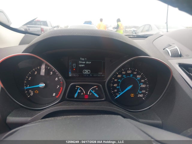 2013 Ford Escape მანქანა იყიდება აუქციონზე, vin: 1FMCU9H92DUA26988, აუქციონის ნომერი: 12586249