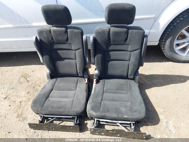 2015 Dodge Grand Caravan Se მანქანა იყიდება აუქციონზე, vin: 2C4RDGBG4FR744567, აუქციონის ნომერი: 12586252