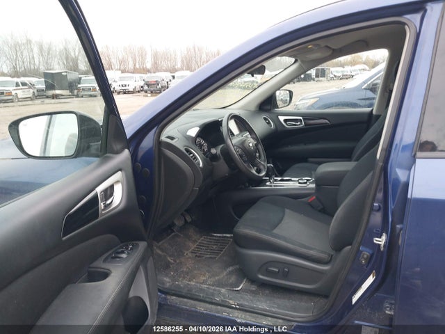 12586255 :رقم المزاد ، 5N1DR2MM4HC696559 vin ، 2017 Nissan Pathfinder Platinum/s/sl/sv مزاد بيع