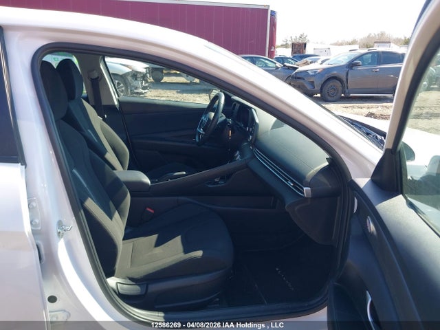 KMHLM4AG6MU085179 Hyundai ELANTRA SEL