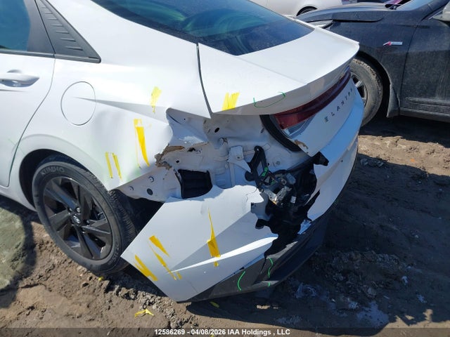 KMHLM4AG6MU085179 Hyundai ELANTRA SEL