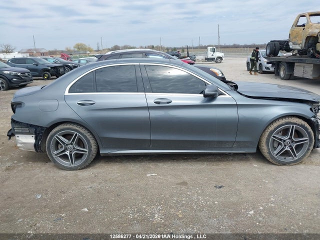 55SWF8EB8KU286880 Mercedes-Benz C 300 4matic