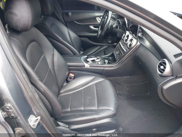 55SWF8EB8KU286880 Mercedes-Benz C 300 4matic