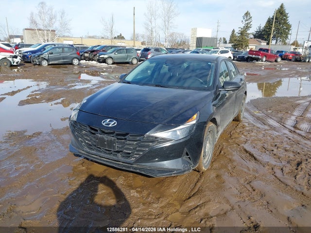 12586281 :رقم المزاد ، KMHLM4AG4NU215638 vin ، 2022 Hyundai Elantra Preferred Ivt مزاد بيع