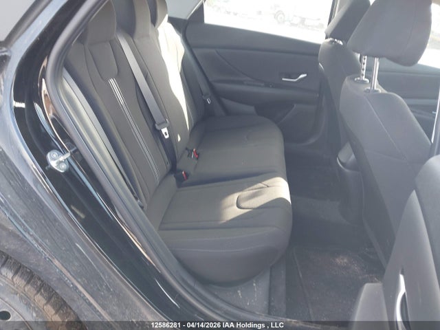 12586281 :رقم المزاد ، KMHLM4AG4NU215638 vin ، 2022 Hyundai Elantra Preferred Ivt مزاد بيع