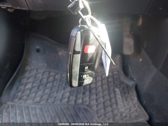 JTNK4RBE8K3044321 Toyota Corolla