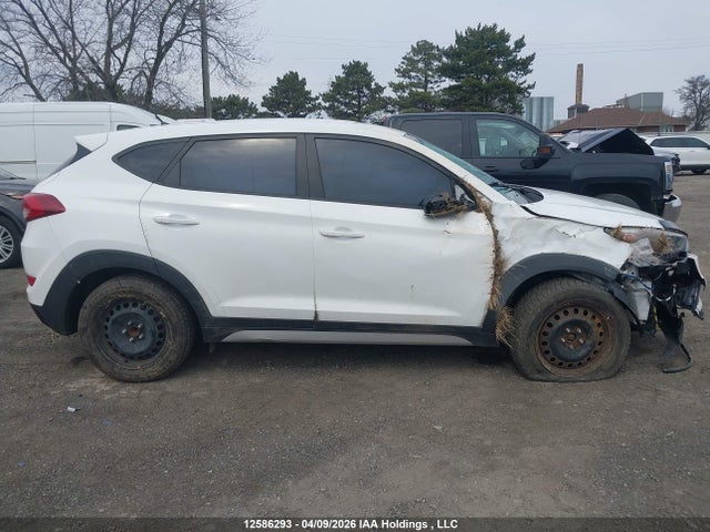 KM8J23A42JU689837 Hyundai Tucson Base 2.0l