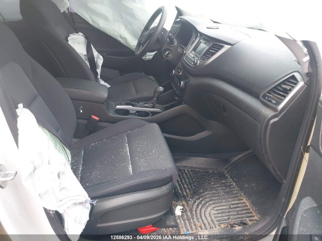 KM8J23A42JU689837 Hyundai Tucson Base 2.0l