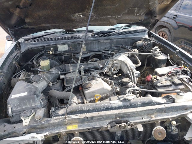 12586304 :رقم المزاد ، RZN1859023288 vin ، 1998 Toyota Hilux مزاد بيع