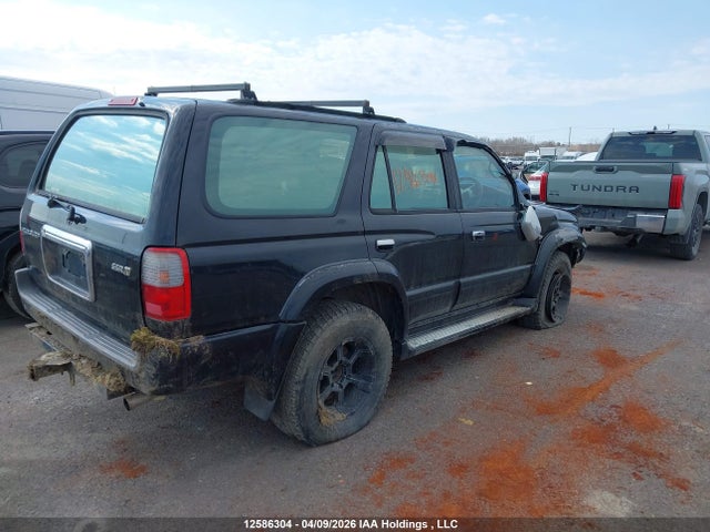 12586304 :رقم المزاد ، RZN1859023288 vin ، 1998 Toyota Hilux مزاد بيع
