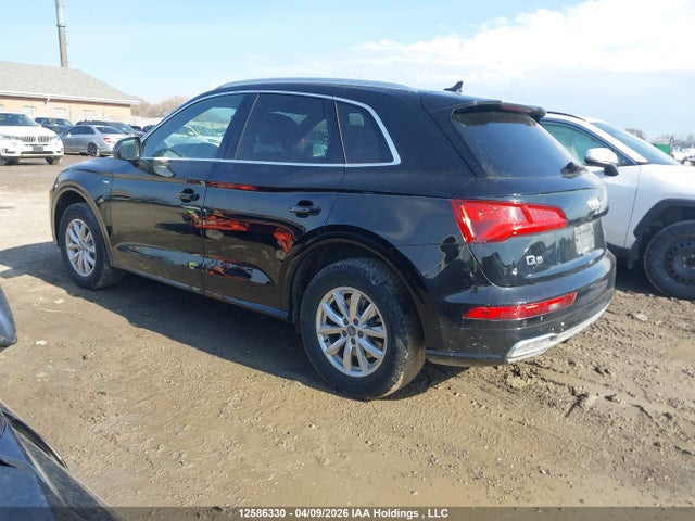 WA1FNAFY2J2151680 Audi Q5 2.0t Technik