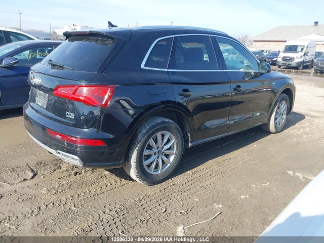 WA1FNAFY2J2151680 Audi Q5 2.0t Technik