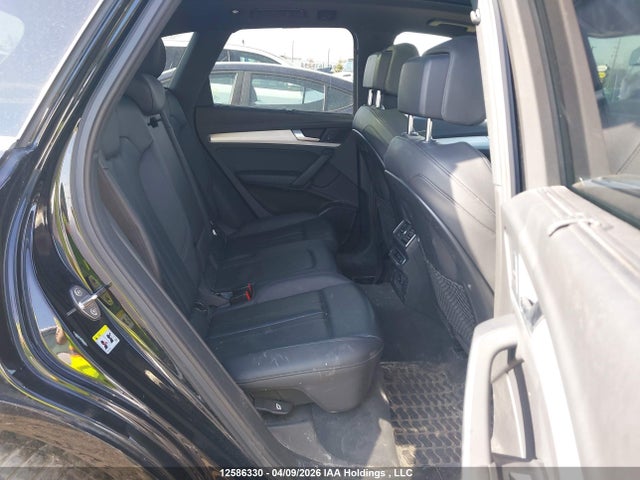 WA1FNAFY2J2151680 Audi Q5 2.0t Technik