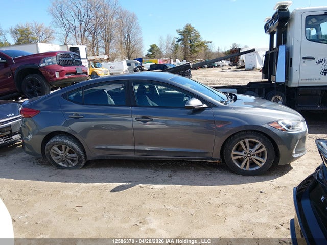 Hyundai ELANTRA GL 2018 KMHD84LF0JU618331 Image 13