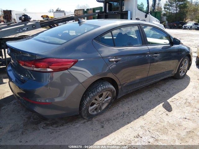 Hyundai ELANTRA GL 2018 KMHD84LF0JU618331 Image 4