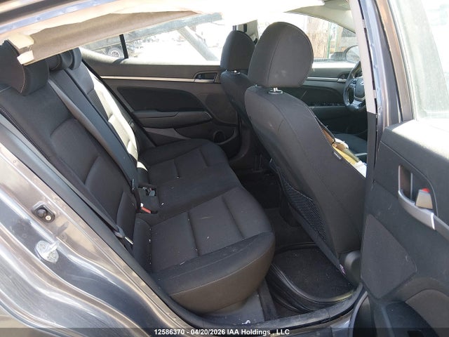 Hyundai ELANTRA GL 2018 KMHD84LF0JU618331 Image 8