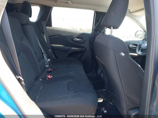 Продажа на аукционе авто 2022 Jeep Cherokee Sport, vin: 1C4PJMAB7ND549486, номер лота: 12586378
