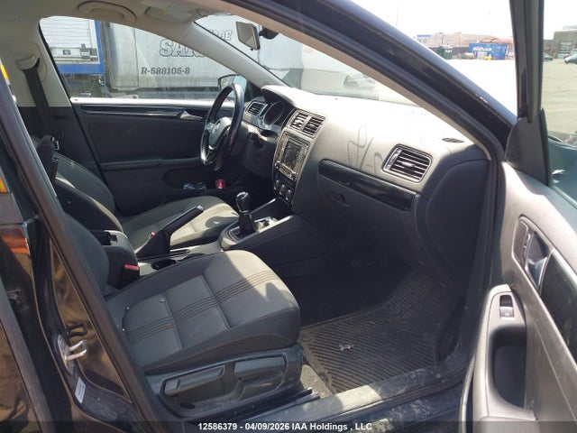 3VWB67AJ1HM250408 Volkswagen Jetta Wolfsburg Edition