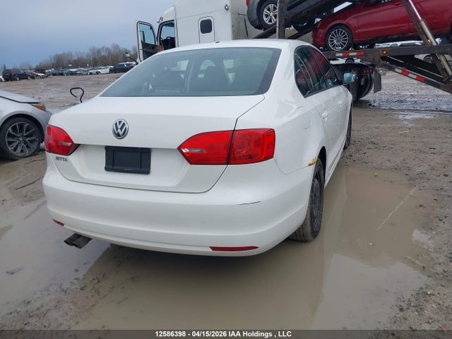3VW2K7AJXEM362177 Volkswagen Jetta 2.0l Trendline+