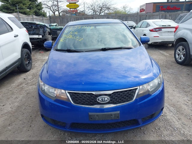 2011 Kia Forte 2.0l Ex მანქანა იყიდება აუქციონზე, vin: KNAFU4A28B5360318, აუქციონის ნომერი: 12586408
