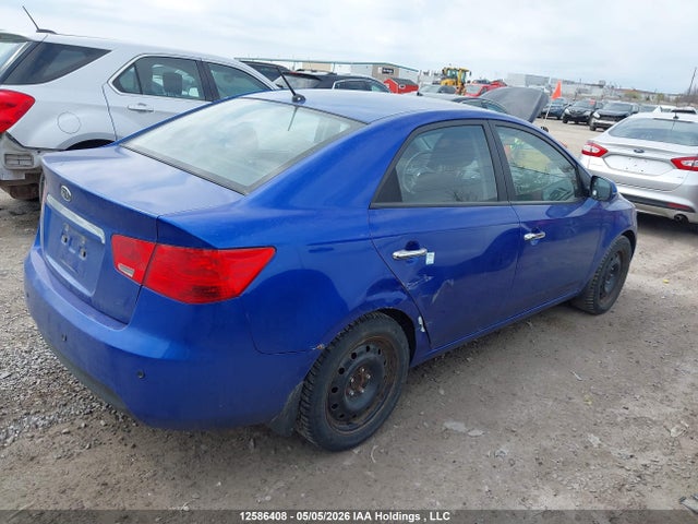 2011 Kia Forte 2.0l Ex მანქანა იყიდება აუქციონზე, vin: KNAFU4A28B5360318, აუქციონის ნომერი: 12586408