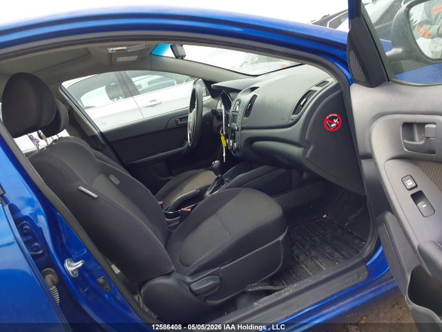 2011 Kia Forte 2.0l Ex მანქანა იყიდება აუქციონზე, vin: KNAFU4A28B5360318, აუქციონის ნომერი: 12586408