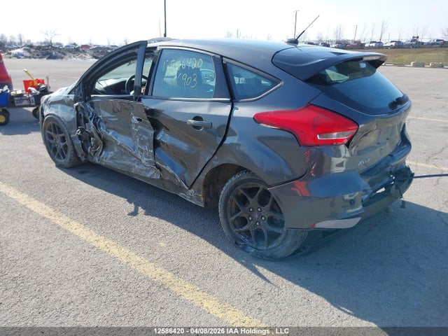 1FADP3K24GL316903 Ford FOCUS SE