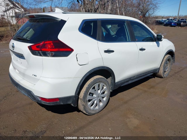 Продаж на аукціоні авто 2017 Nissan Rogue S/sl Platinum/sv, vin: 5N1AT2MV6HC754040, номер лоту: 12586469