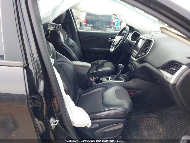 1C4PJMBBXHW532589 Jeep Cherokee Trailhawk