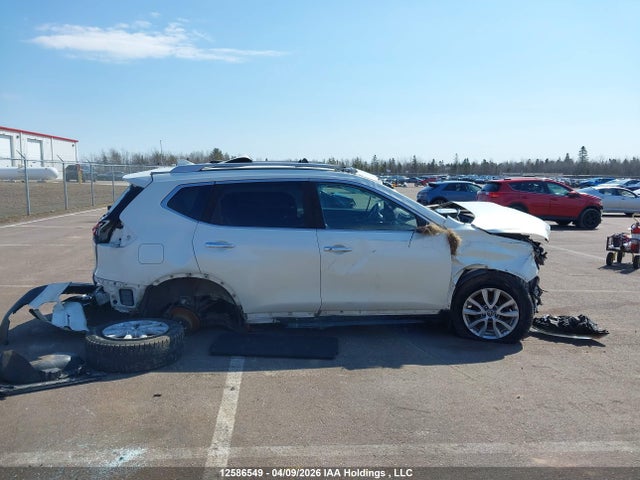 Продаж на аукціоні авто 2017 Nissan Rogue Sv/sl, vin: 5N1AT2MV5HC806435, номер лоту: 12586549