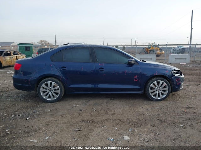 12574692 :رقم المزاد ، 3VWBK7AJXDM390592 vin ، 2013 Volkswagen Jetta 2.0l Comfortline مزاد بيع