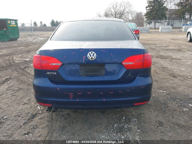 12574692 :رقم المزاد ، 3VWBK7AJXDM390592 vin ، 2013 Volkswagen Jetta 2.0l Comfortline مزاد بيع