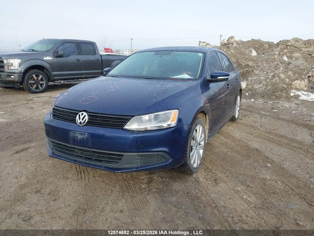 12574692 :رقم المزاد ، 3VWBK7AJXDM390592 vin ، 2013 Volkswagen Jetta 2.0l Comfortline مزاد بيع