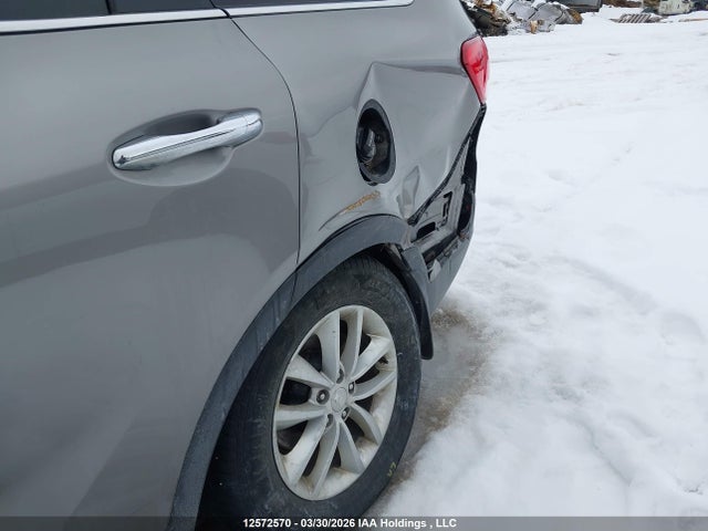 5XYPGDA36JG381598 KIA Sorento 2.4l Lx