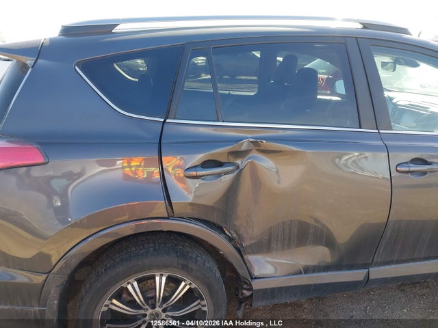 2T3DFREV4JW770451 Toyota Rav4 Limited