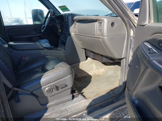 2005 Chevrolet Silverado 2500hd Ls/lt მანქანა იყიდება აუქციონზე, vin: 1GCHK23225F889748, აუქციონის ნომერი: 12574866