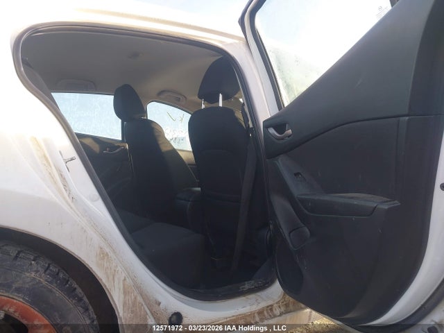 3MZBM1U77FM198752 Mazda Mazda3 Gx