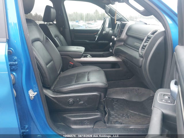 12586576 :رقم المزاد ، 1C6SRFVT3NN477463 vin ، 2022 Ram 1500 Sport مزاد بيع