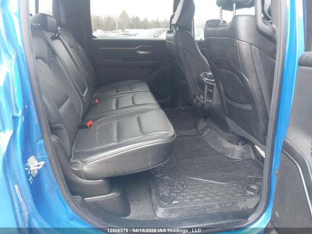12586576 :رقم المزاد ، 1C6SRFVT3NN477463 vin ، 2022 Ram 1500 Sport مزاد بيع