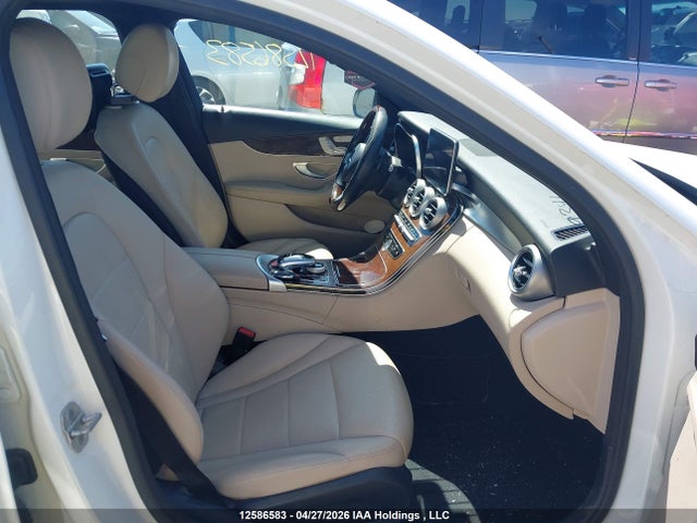 12586583 :رقم المزاد ، 55SWF4KB9GU109341 vin ، 2016 Mercedes-benz C 300 4matic مزاد بيع