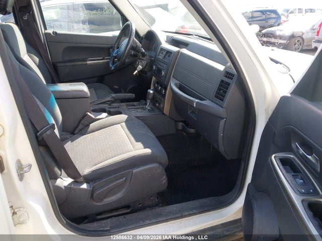 12586632 :رقم المزاد ، 1J4PN3GK3AW146619 vin ، 2010 Jeep Liberty Renegade مزاد بيع