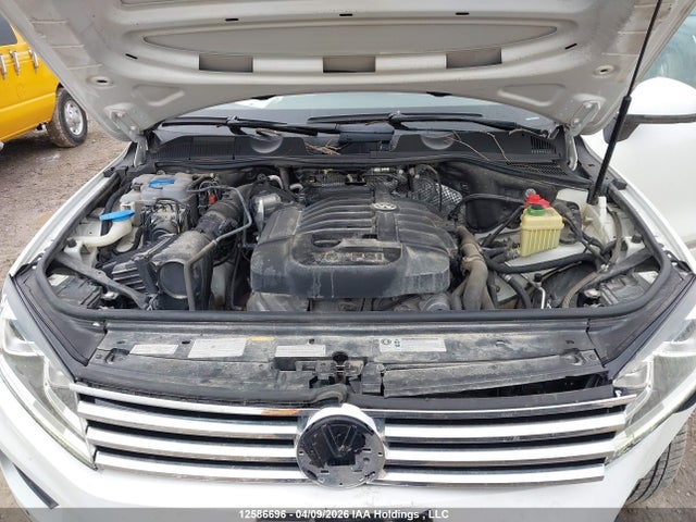 WVGRF7BP3HD003323 Volkswagen Touareg Wolfsburg