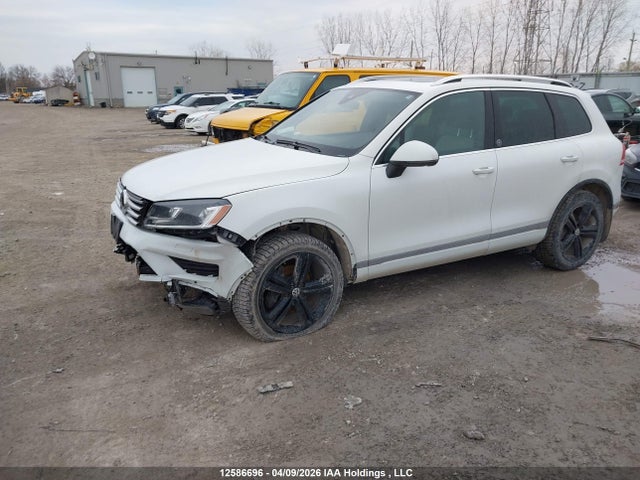 WVGRF7BP3HD003323 Volkswagen Touareg Wolfsburg
