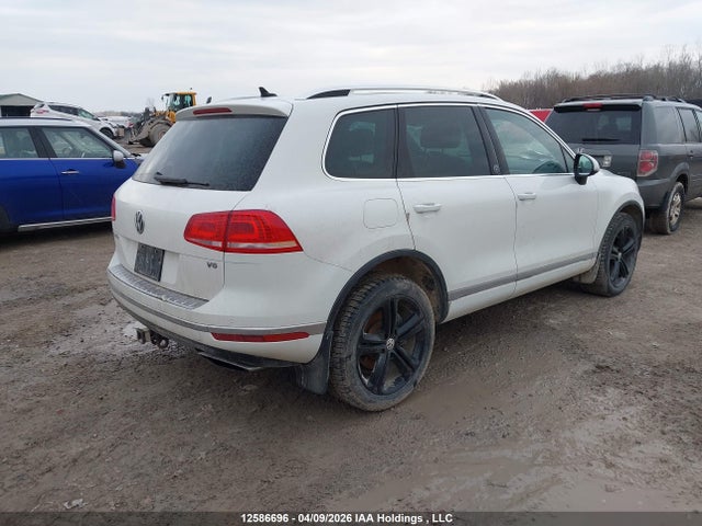 WVGRF7BP3HD003323 Volkswagen Touareg Wolfsburg