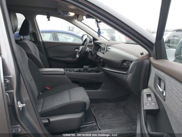 12586705 :رقم المزاد ، JN8BT3BB6NW339645 vin ، 2022 Nissan Rogue Sv مزاد بيع