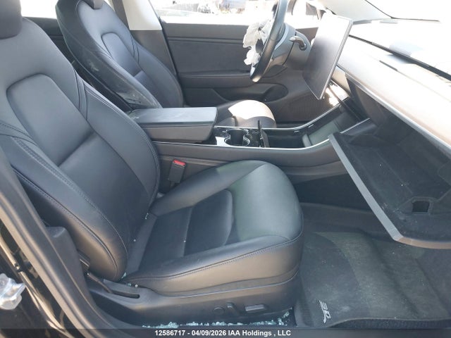 Продажа на аукционе авто 2019 Tesla Model 3, vin: 5YJ3E1EA5KF398705, номер лота: 12586717