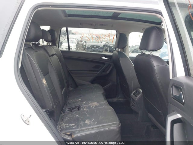 Продажа на аукционе авто 2018 Volkswagen Tiguan Se/sel, vin: 3VV2B7AX0JM016870, номер лота: 12586725