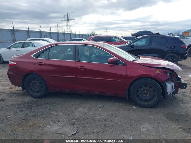 12586735 :رقم المزاد ، 4T1BF1FK2GU601673 vin ، 2016 Toyota Camry Xle مزاد بيع