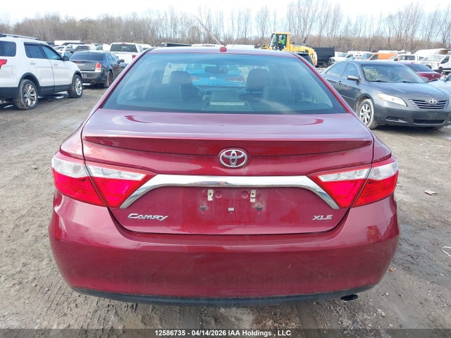 12586735 :رقم المزاد ، 4T1BF1FK2GU601673 vin ، 2016 Toyota Camry Xle مزاد بيع