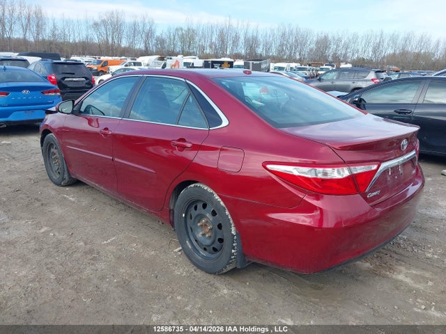 12586735 :رقم المزاد ، 4T1BF1FK2GU601673 vin ، 2016 Toyota Camry Xle مزاد بيع
